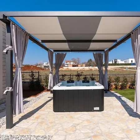 Villa Marko Kaštelir